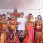 Wagub Giri Prasta Hadiri Pamelaspasan Kantor Perbekel Patemon, Tekankan Pelestarian Budaya Bali