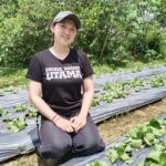 Tak Harus di Kantor, Kartini Muda Ini Pilih Sawah dan Kembangkan Usaha Lewat Aplikasi BRImo