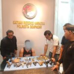 Polresta Denpasar Ungkap Kasus Narkoba, Temukan Senpi dan Airsoft Gun Saat Pengerebekan